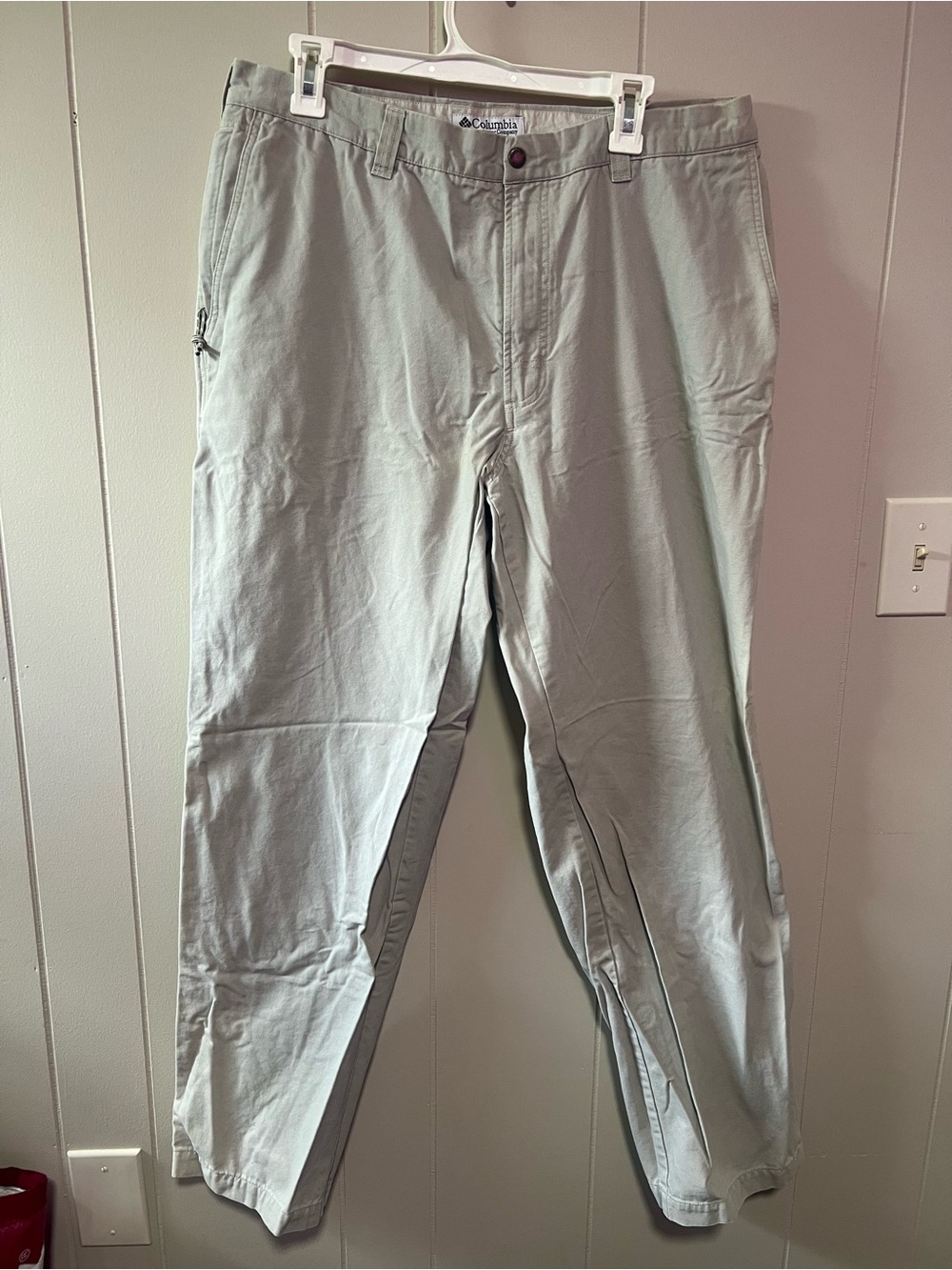 Columbia Men's Light Khaki Outdoor Chinos